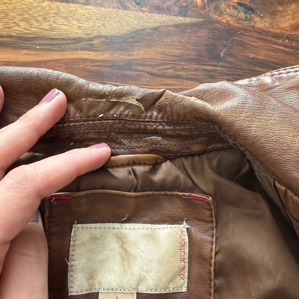 Xhilaration Womens Brown Faux Leather Moto‎ Jacket Quilted Shoulder Edgy Size L - Picture 8 of 14